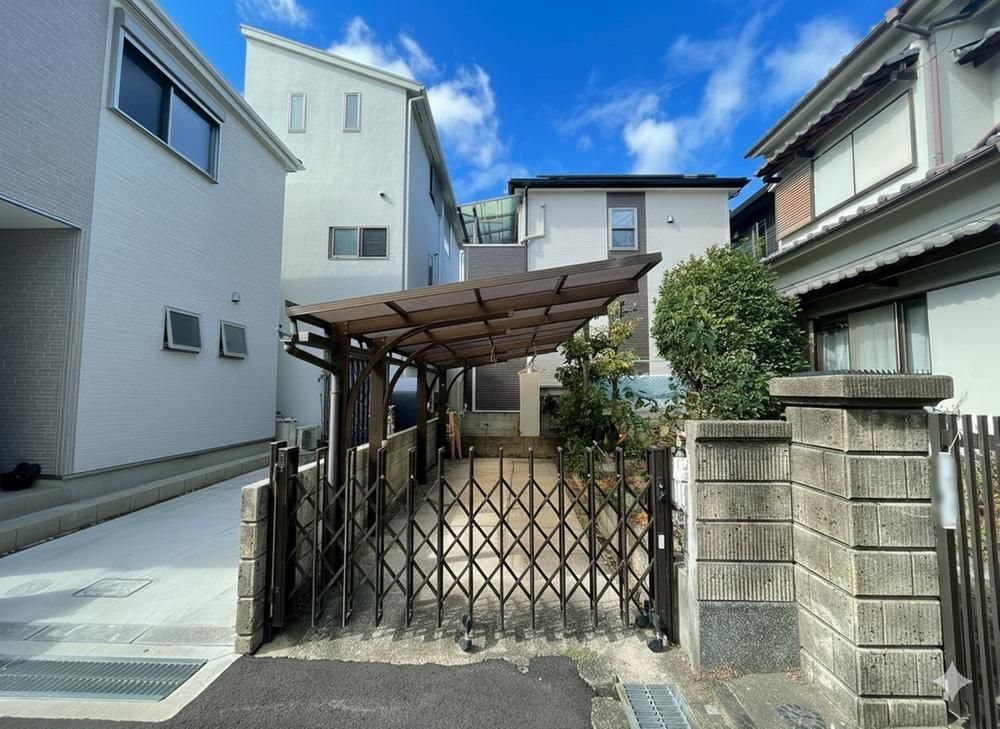 4LDK Detached House for Sale in Hirata-dai, Ibaraki City, Osaka - Thumbnail 3