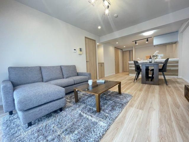 Renovated 3LDK Apartment in Inage, Chiba City for Sale - Thumbnail 4
