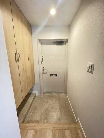 Renovated 3LDK Apartment in Inage, Chiba City for Sale - Thumbnail 3