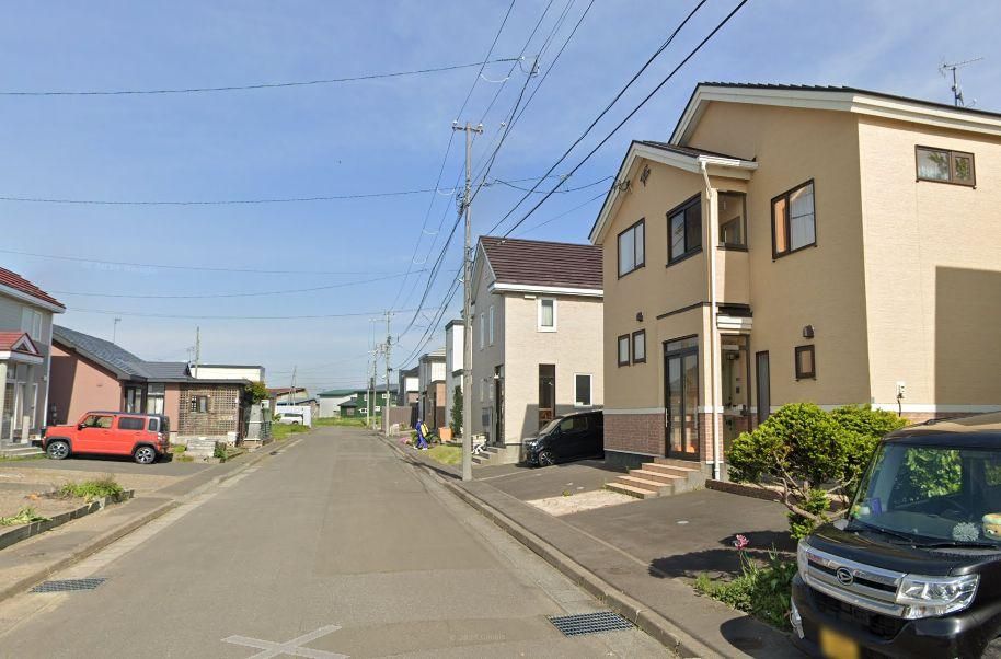 4LDK Detached House for Sale in Yawata, Ishikari, Hokkaido - Thumbnail 2