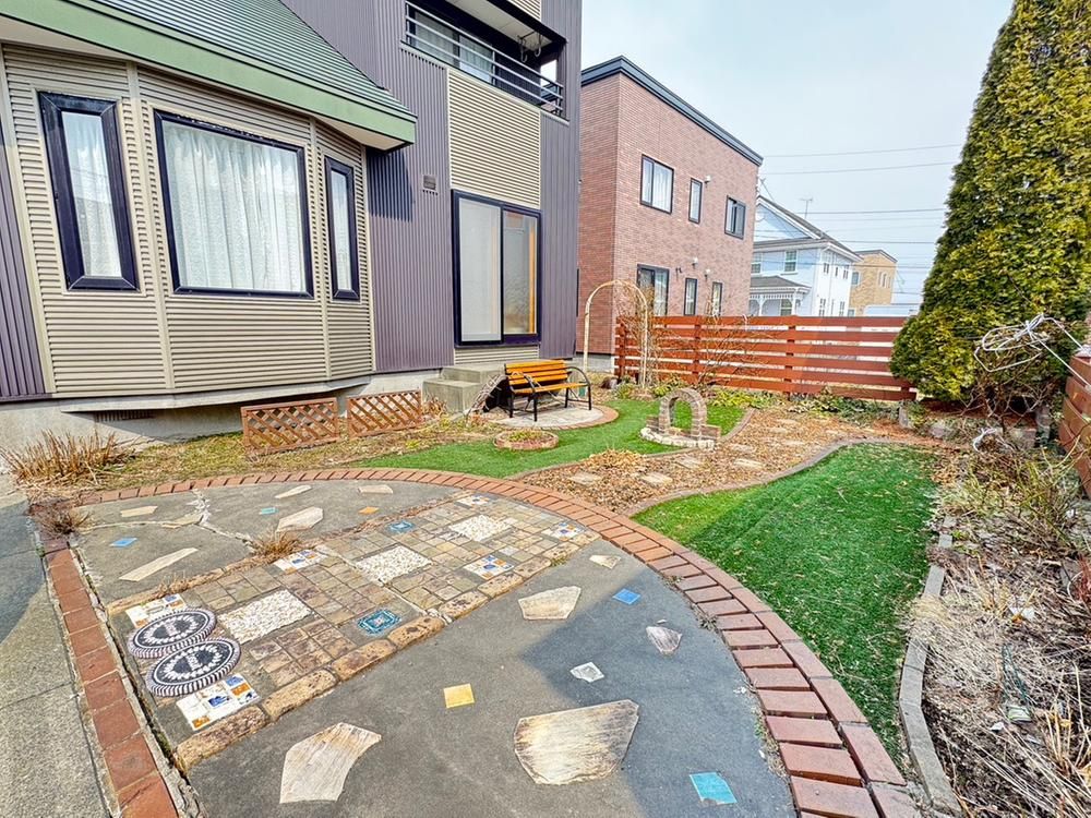 4LDK Detached House for Sale in Ebetsu, Hokkaido - 18.9M Yen - Thumbnail 3