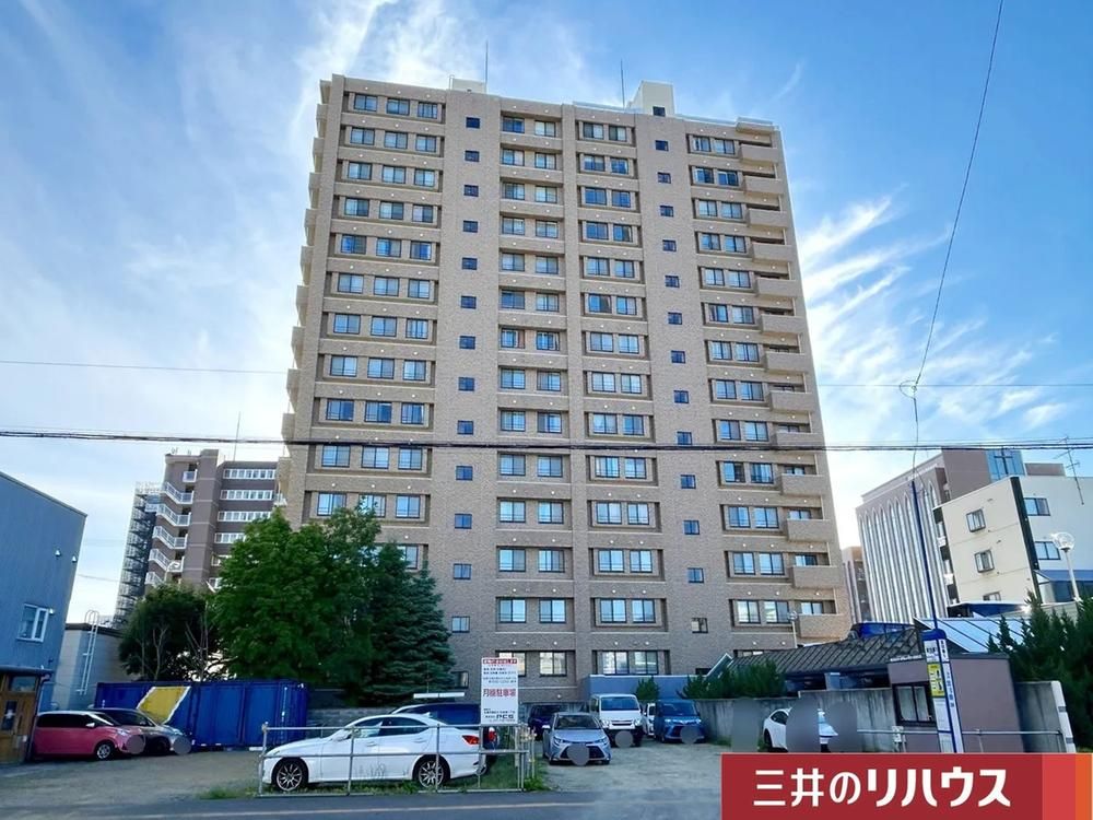 1DK Apartment for Sale in Higashi-ku, Sapporo - 32.76 sqm - Thumbnail 2