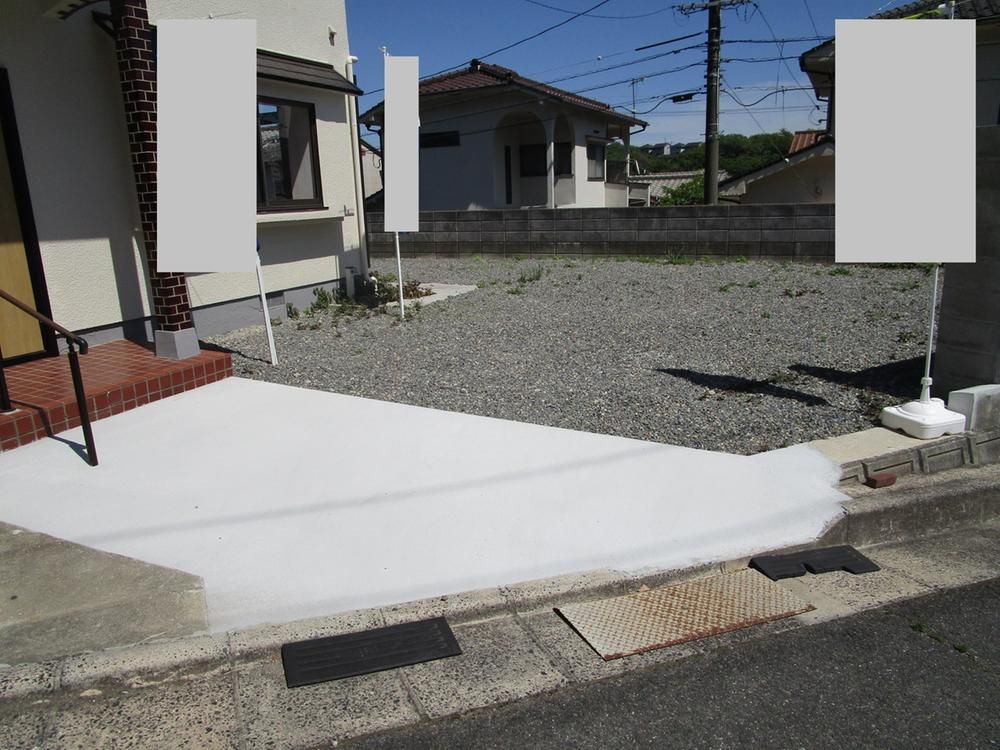 3LDK Renovated House on 69-Tsubo Corner Lot in Hiroshima - Thumbnail 2