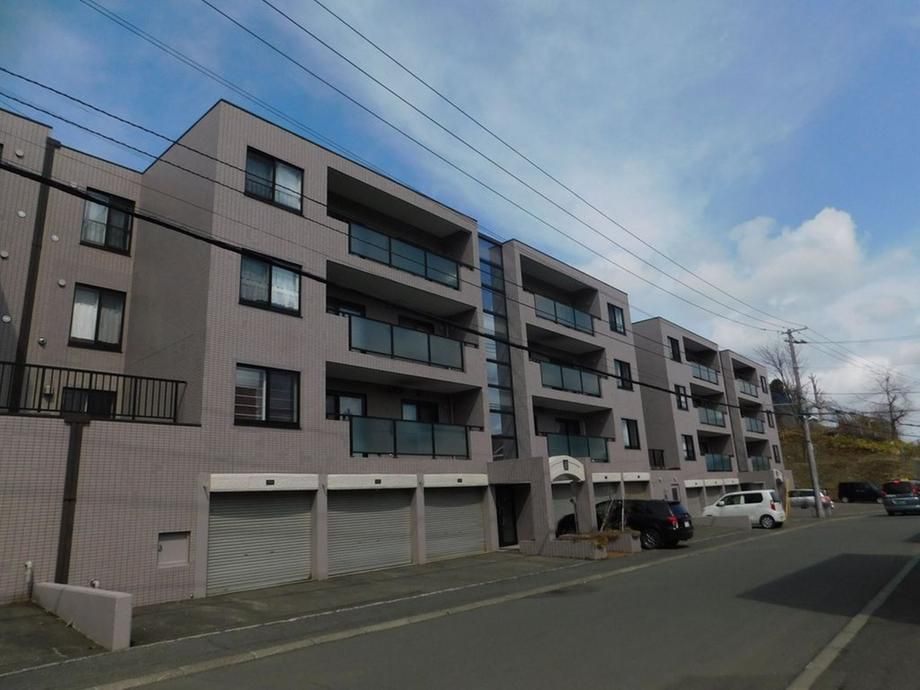 15-Story Apartment in Atsubetsu-ku, Sapporo, Hokkaido - Thumbnail 4