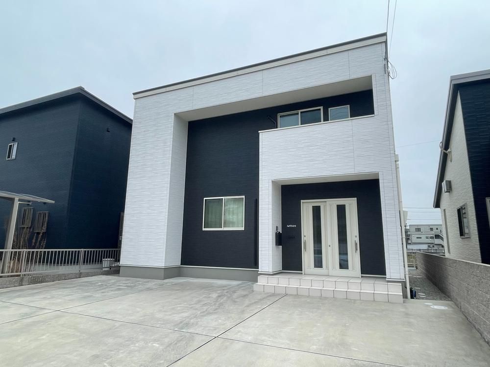 3LDK Detached House in Takamatsu, 97.71m2, Near Station - Thumbnail 2
