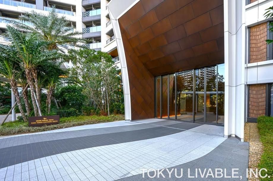 3LDK Luxury Apartment in Park Tower Kachidoki South, Chuo Ward - Thumbnail 3