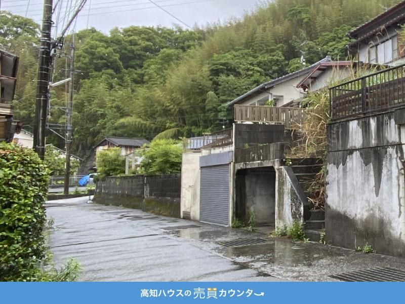 Land for Sale in Totsu 1-chome, Kochi City - 100.1 sqm - Thumbnail 3