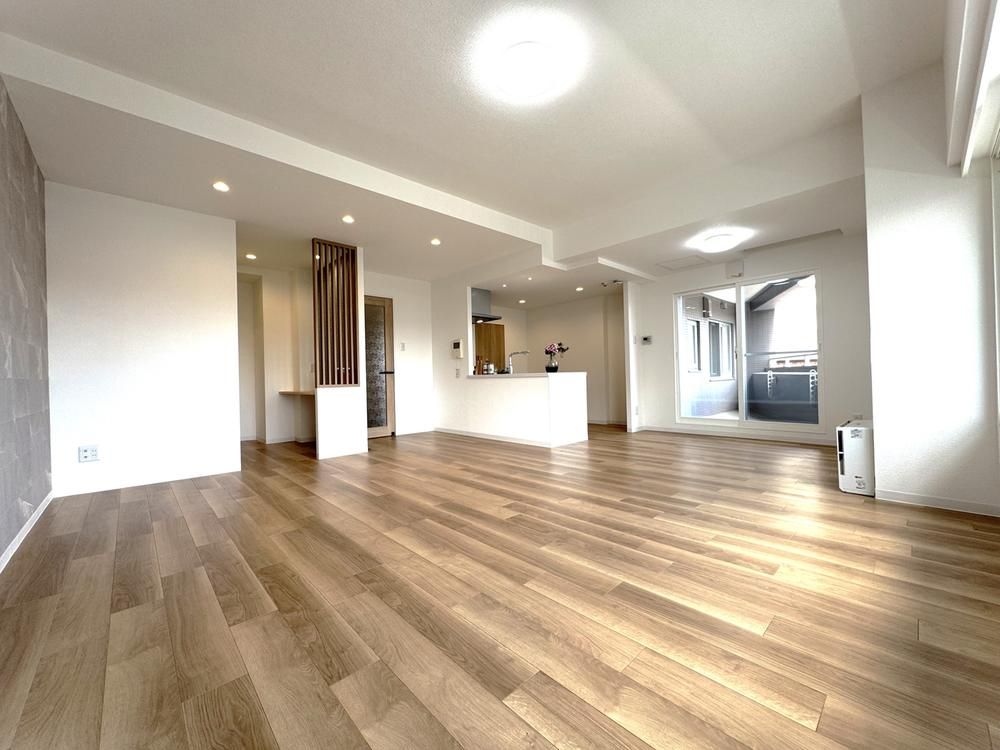 Renovated 3LDK Apartment in Kita Ward, Sapporo - 94.2m² - Thumbnail 4