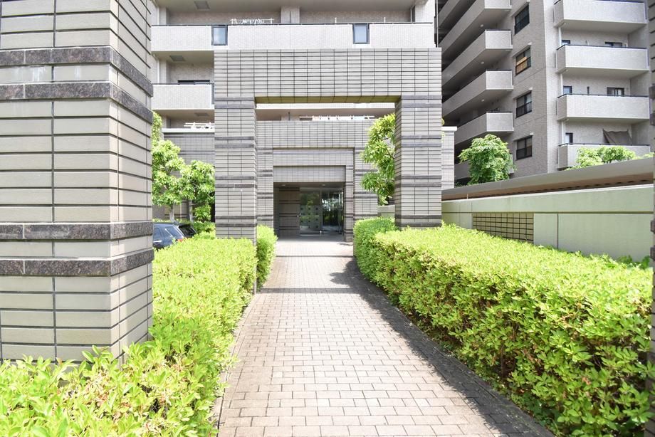 4LDK Apartment for Sale in Chuo-ku, Kumamoto City – 88.84m2 - Thumbnail 2