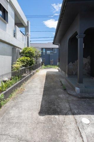 Renovated 3LDK House for Sale in Higashi Ward, Kumamoto - Thumbnail 2