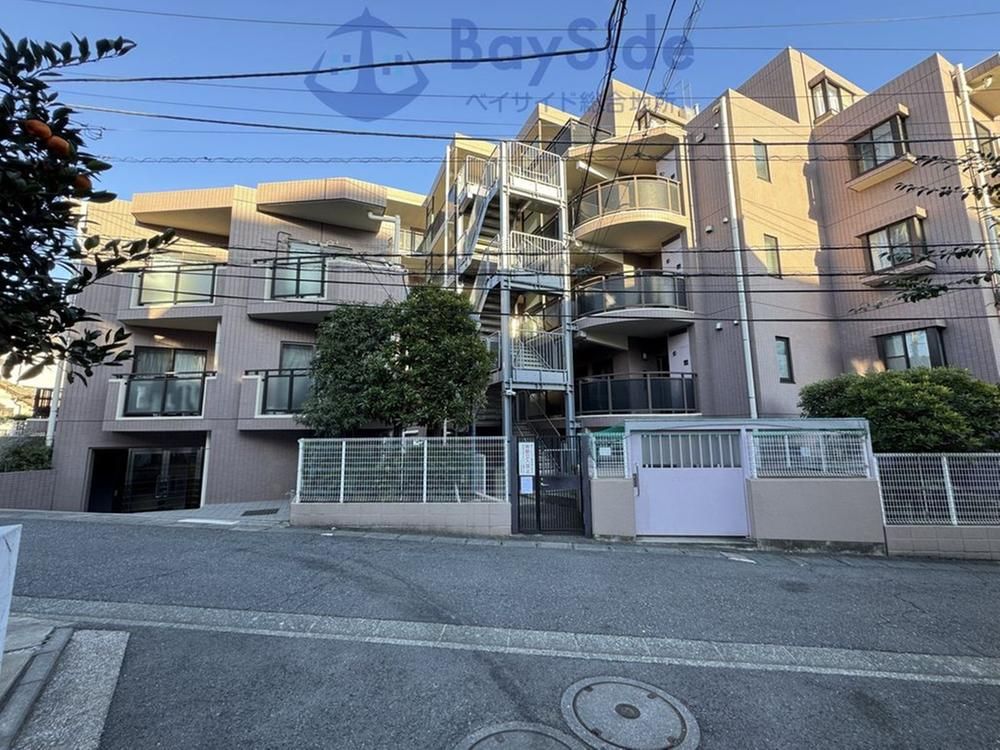 4LDK Apartment for Sale in Miyamae-ku, Kawasaki - Image 1