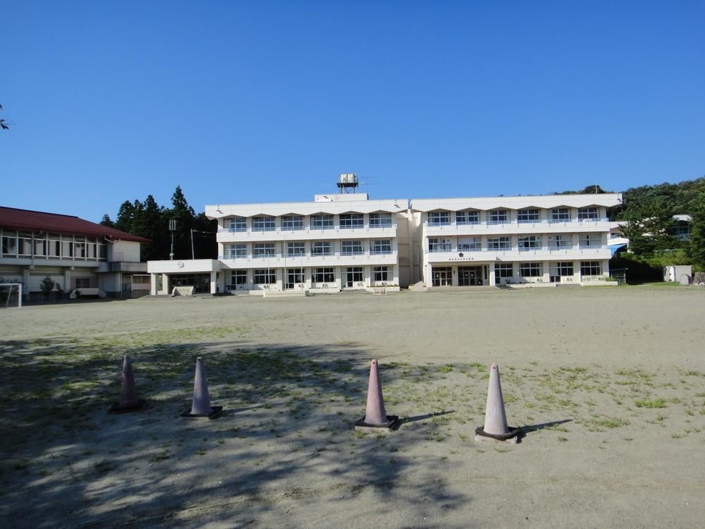 Land for Sale in Aoba-ku, Sendai – 189.94 sqm, No Building Conditions - Thumbnail 4