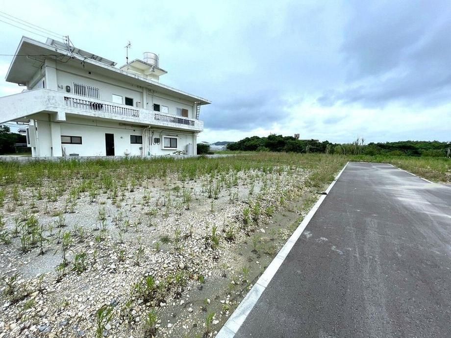 Land for Sale in Nishihara, Okinawa - 165.72 sqm - Image 1