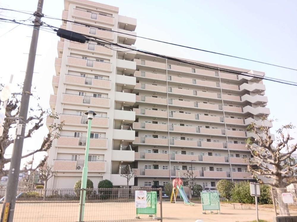 Sakai Kita Park Homes 3LDK Apartment for Sale - Osaka - Thumbnail 3