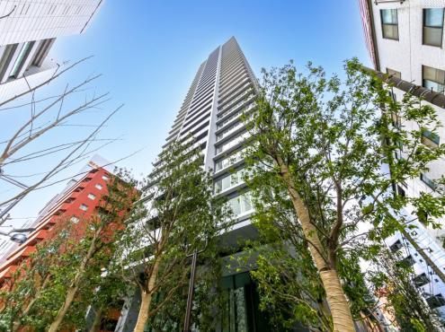Classy Tower Shinjuku Gyoen 3LDK Apartment for Sale in Shinjuku, Tokyo - Thumbnail 4