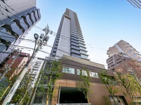 Classy Tower Shinjuku Gyoen 3LDK Apartment for Sale in Shinjuku, Tokyo - Thumbnail 3