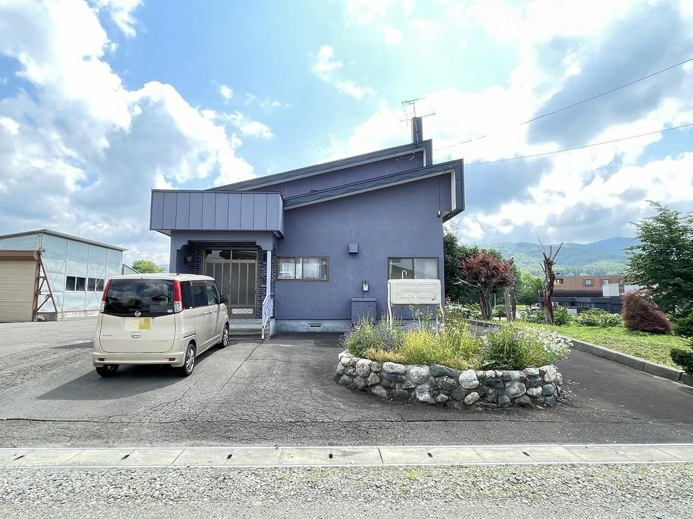 4LDK House on 5,296 sqm Land in Bibai, Hokkaido - Thumbnail 2