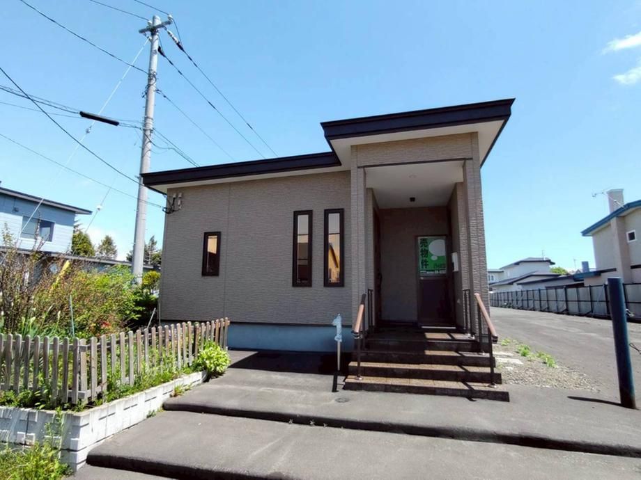 Single-Story House for Sale in Kaizuka, Kushiro City, Hokkaido - Thumbnail 2