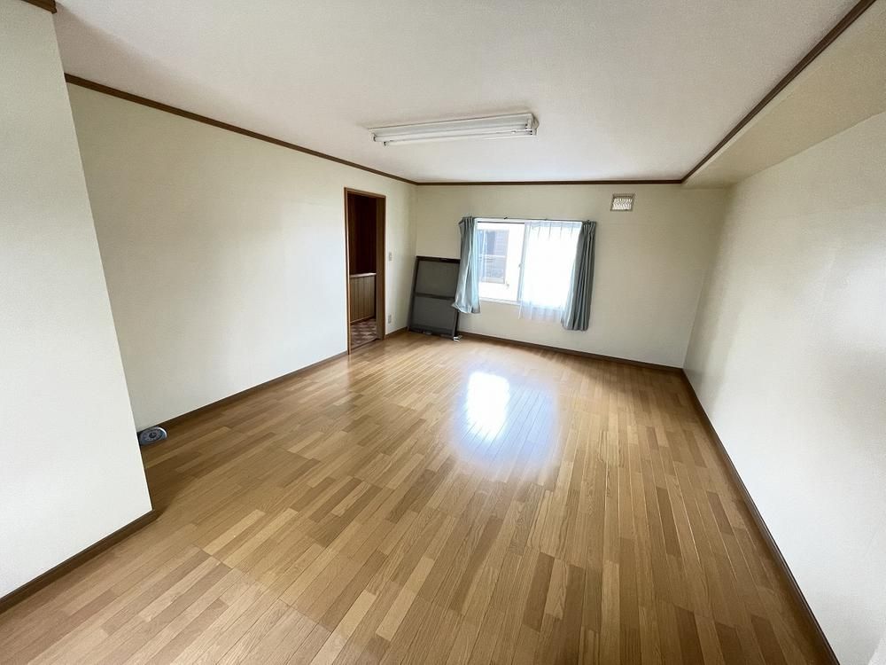 5LDK Detached House for Sale in Kuriyama, Hokkaido - 292.5m2 Land - Thumbnail 3