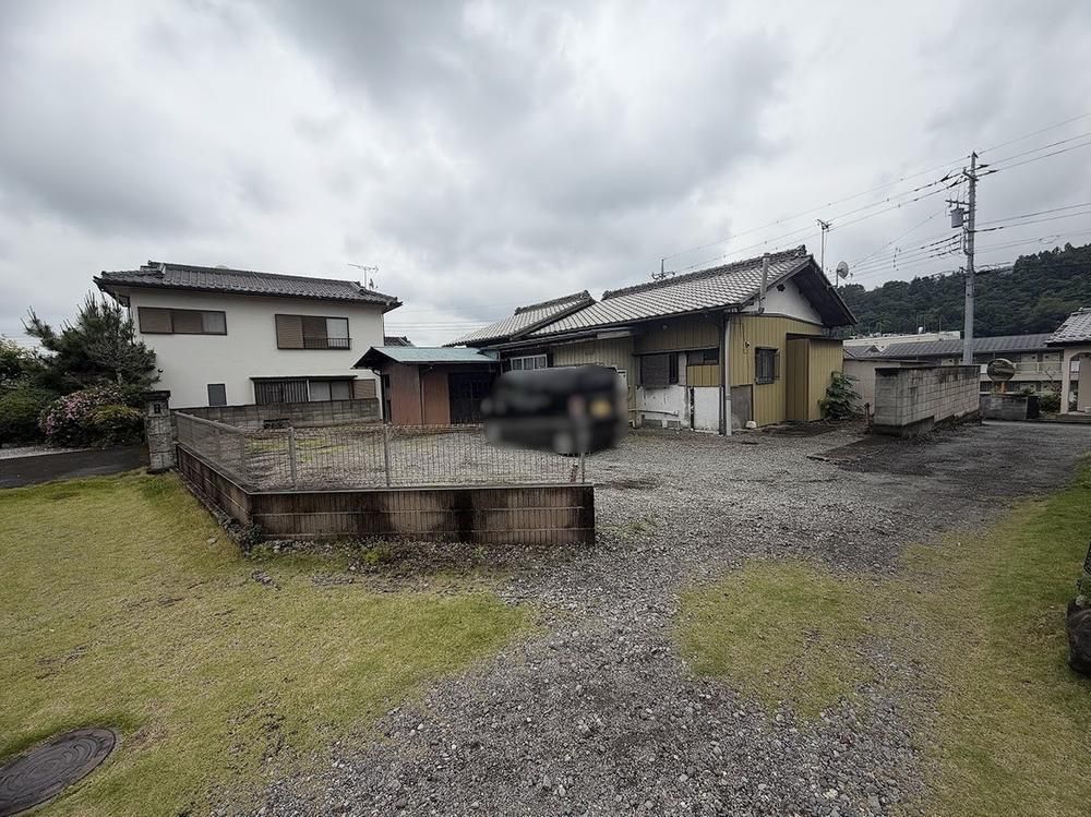 4DK House for Sale in Takasaki with Large 479m2 Lot - Thumbnail 3