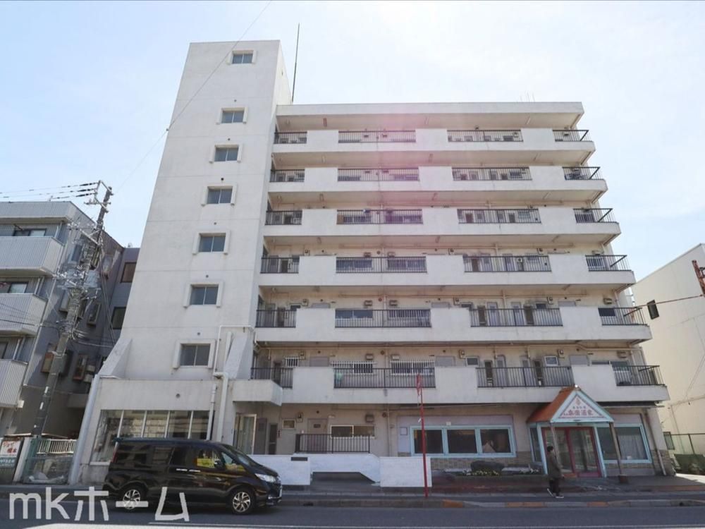 Renovated 2LDK Apartment near Gyotoku Station in Ichikawa City - Thumbnail 2