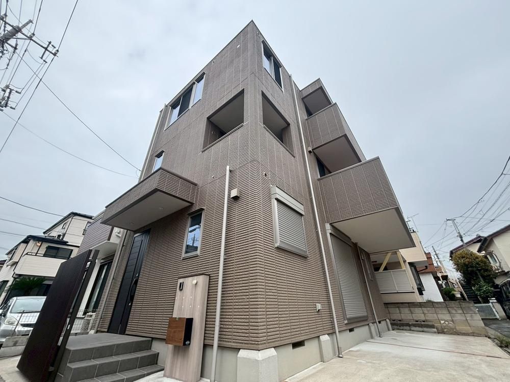 5LDK Two-Generation House for Sale in Soka, Saitama - Thumbnail 3