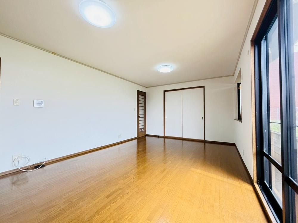 6LDK Renovated House in Izumiotsu, Osaka – 134m² - Thumbnail 4