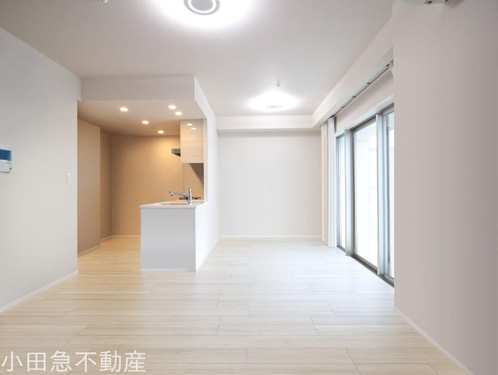 2LDK Apartment for Sale in Ebina, Kanagawa - 60m2 - Thumbnail 4