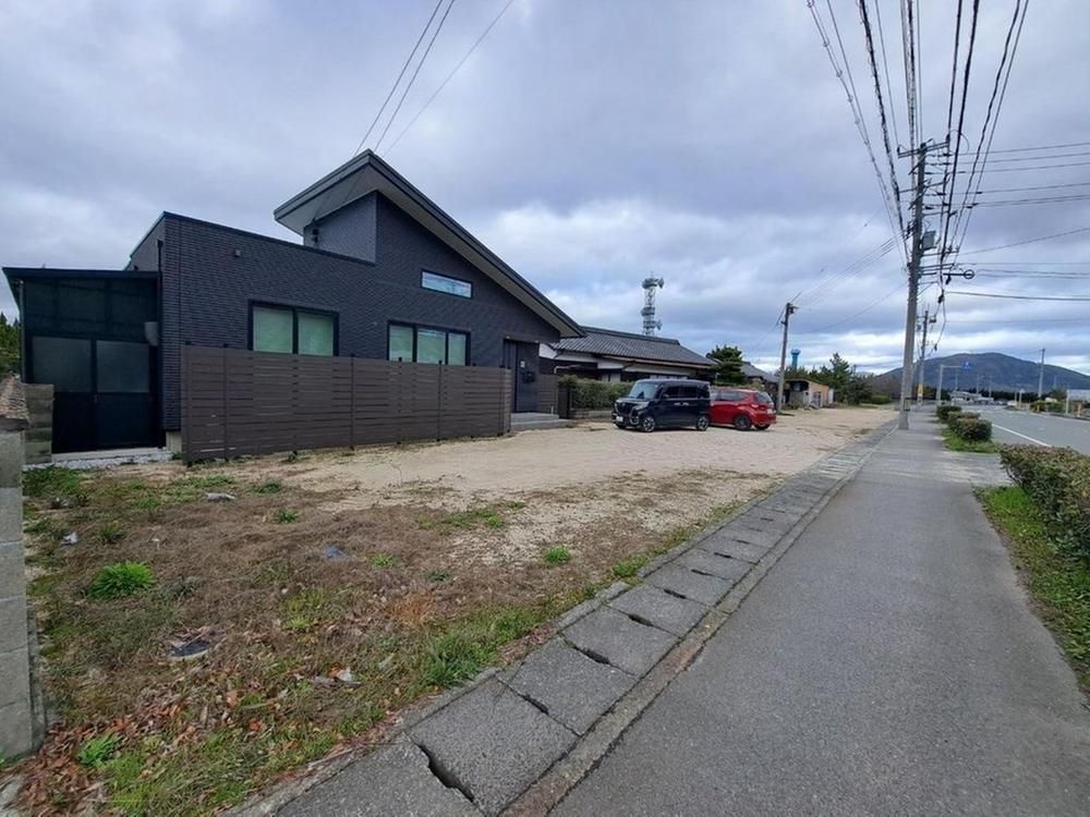 4LDK+S Ichijo Komuten House for Sale in Hofu, Yamaguchi - Thumbnail 2