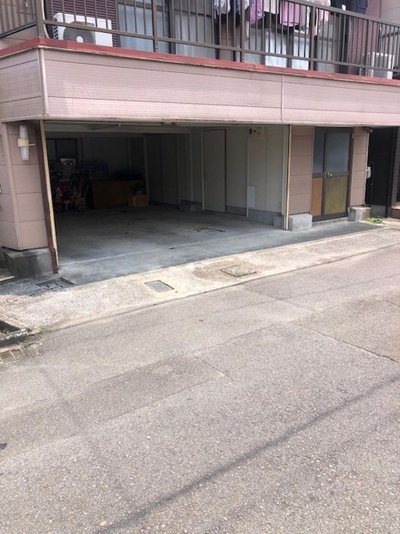 Spacious 4DK Steel-Framed House for Sale in Miyazaki City - Thumbnail 3
