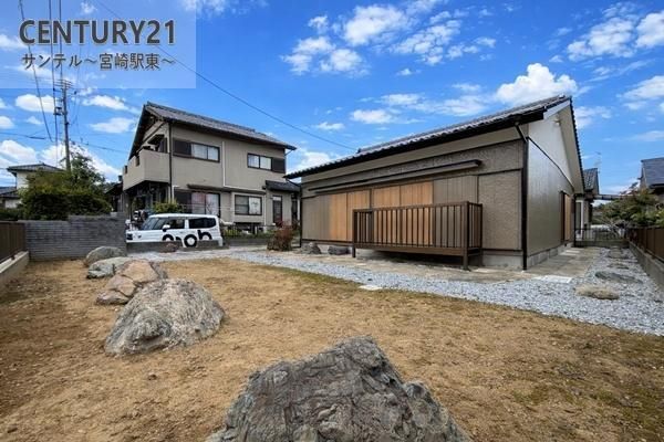 Renovated 3LDK+S House in Miyazaki City with Parking and Scenic Views - Thumbnail 2