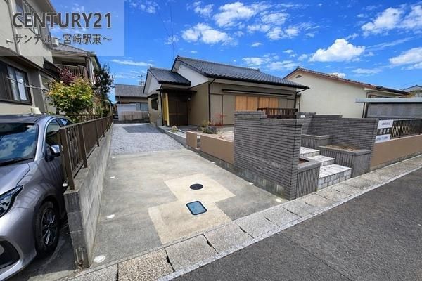 Renovated 3LDK+S House in Miyazaki City with Parking and Scenic Views - Thumbnail 3