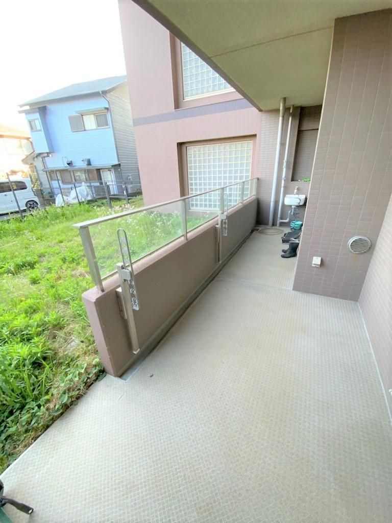 3LDK Apartment for Sale in Miura with Private Garden - Thumbnail 2