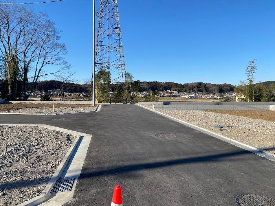 Land for Sale in Ome City, Tokyo - 12 Plots from 14.8M Yen - Thumbnail 2