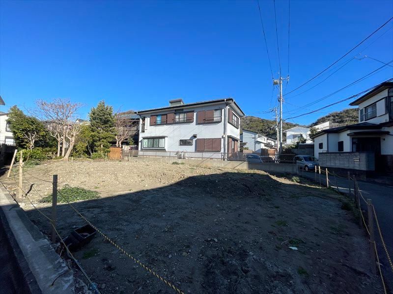 Land for Sale in Hayama with Ocean and Fuji Views - Image 1