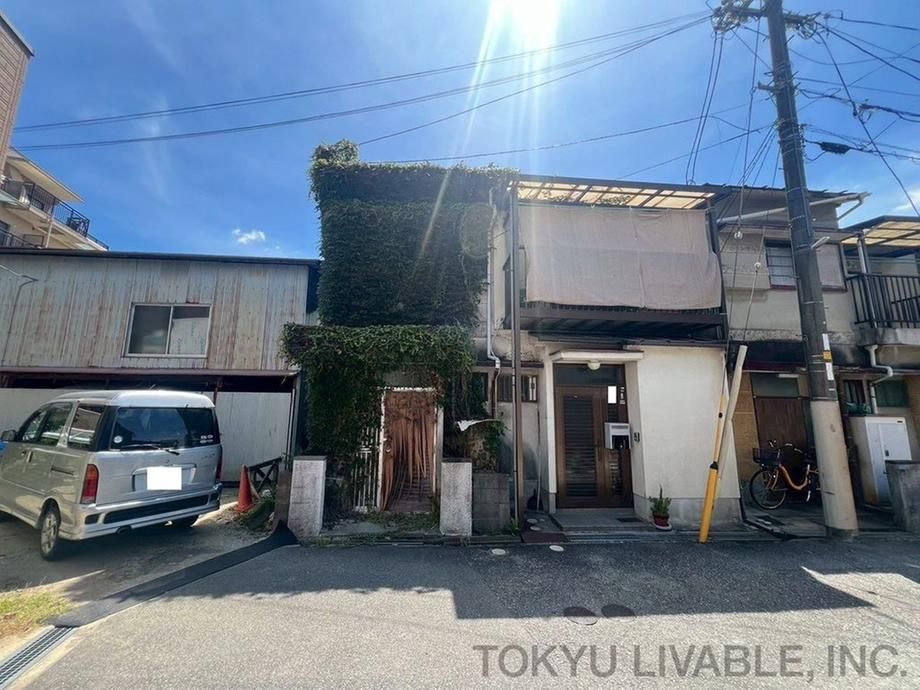 Compact 2K Terrace House in Takarazuka, Hyogo for 2.9 Million Yen - Thumbnail 2