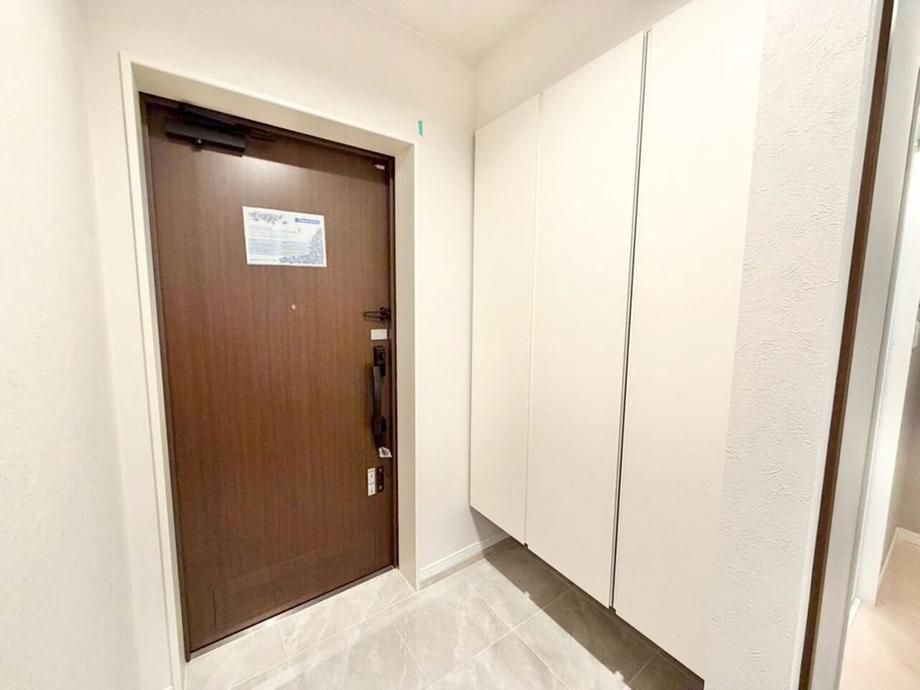 Renovated 4LDK Apartment for Sale in Kokurakita-ku, Kitakyushu - Thumbnail 2