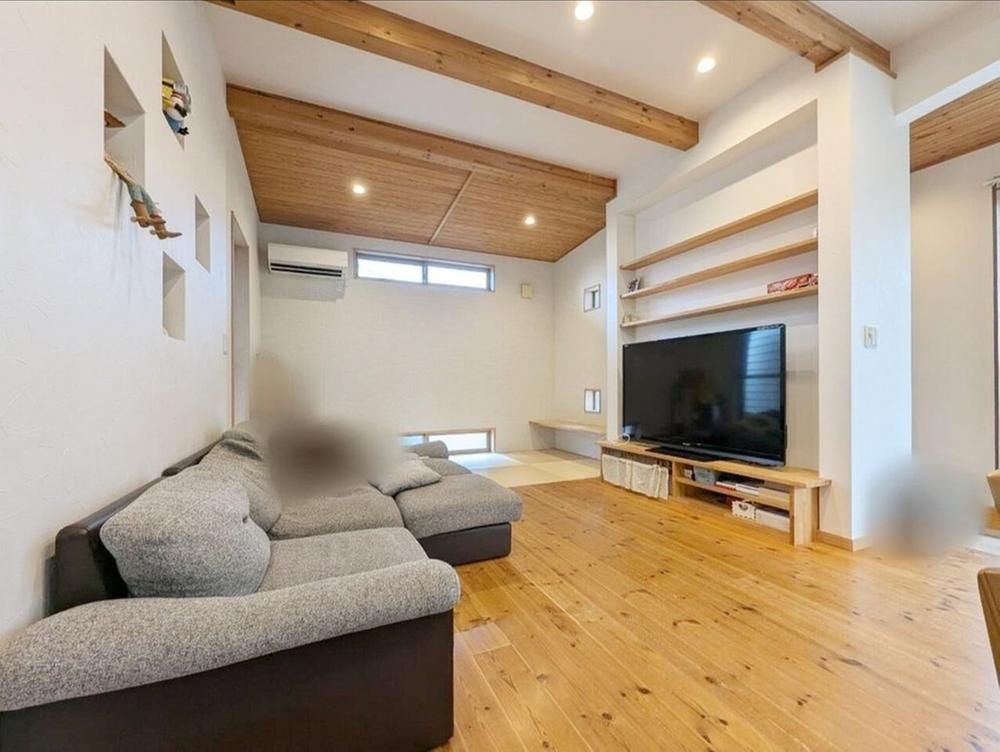 3LDK House for Sale in Tosa City, Kochi Prefecture - Thumbnail 2