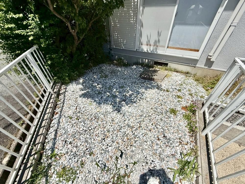 Renovated 4LDK House in Kobe Kita-ku, 178m2 Land - Thumbnail 3