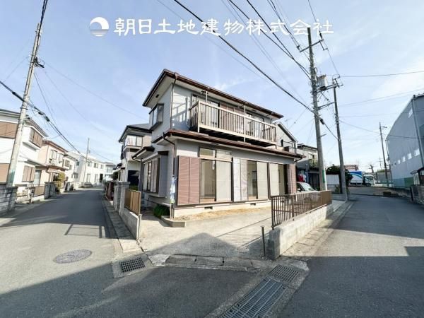 Renovated 3LDK House on Corner Lot in Ebina, Kanagawa - Thumbnail 2