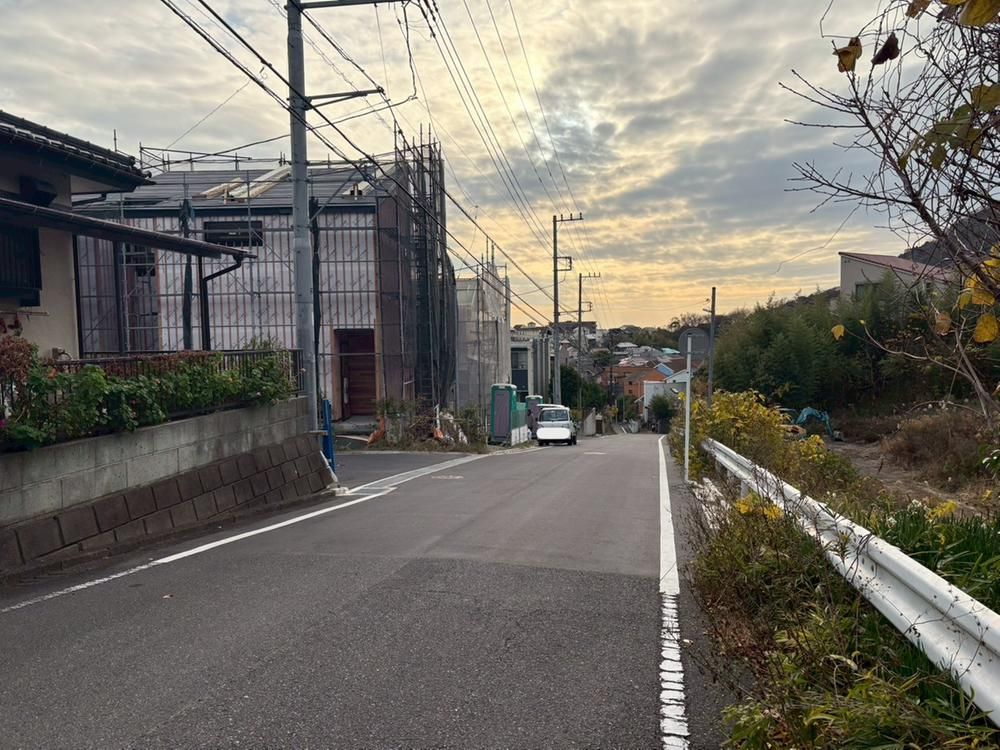 150m2 Building-Condition-Free Land for Sale in Hayama, Kanagawa - Thumbnail 3