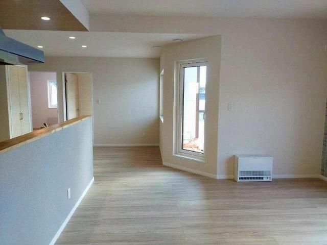 Newly Built 3LDK House in Asahikawa with Large Garden - Thumbnail 3