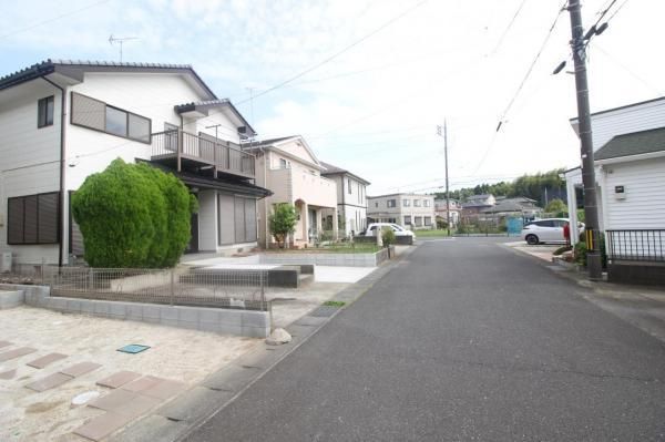 Renovated 4LDK+S House for Sale in Ryugasaki, Ibaraki - 18.9M Yen - Thumbnail 3