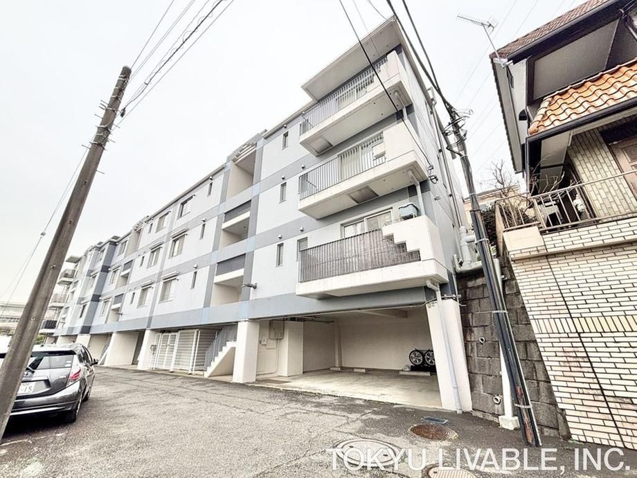 2DK Apartment for Sale in Kohoku Ward, Yokohama - Thumbnail 3
