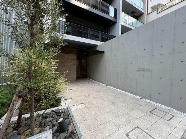 Open Residence Sakae Honmachi-dori 1LDK Condo in Nagoya - Thumbnail 3