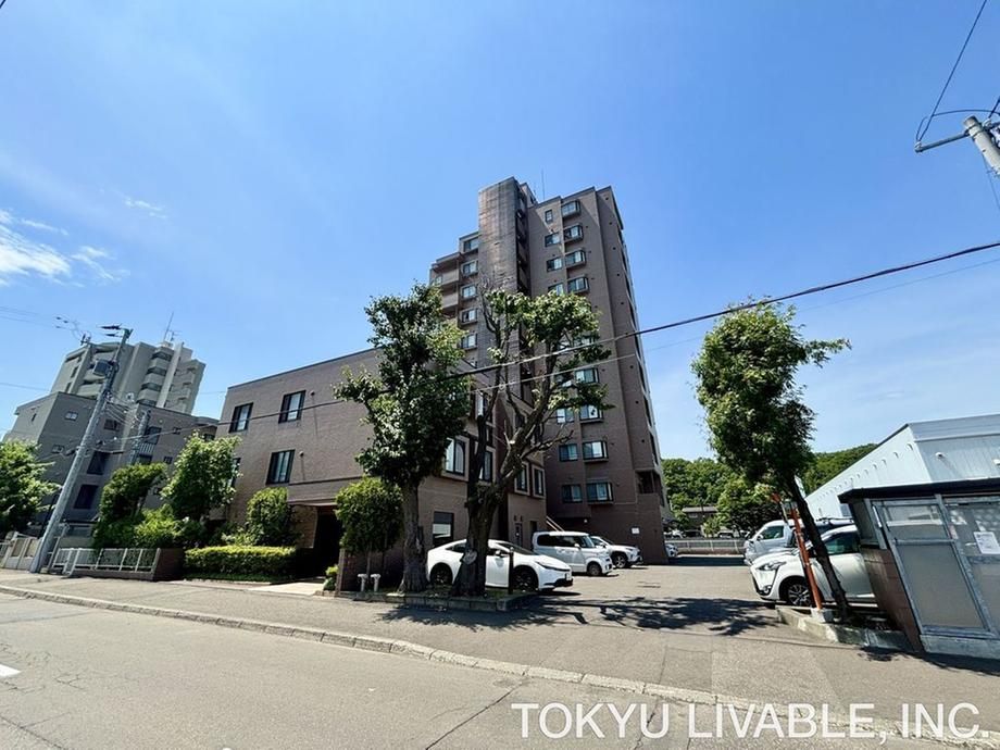 3LDK Apartment for Sale in Minami-ku, Sapporo, Hokkaido - Thumbnail 4