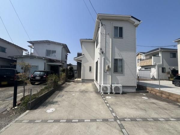 2017-Built 4LDK House in Sendai's Taihaku Ward with 3 Car Spaces - Thumbnail 4