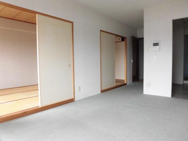 3LDK Apartment for Sale in Kochi City, 69.35m2 - Thumbnail 2