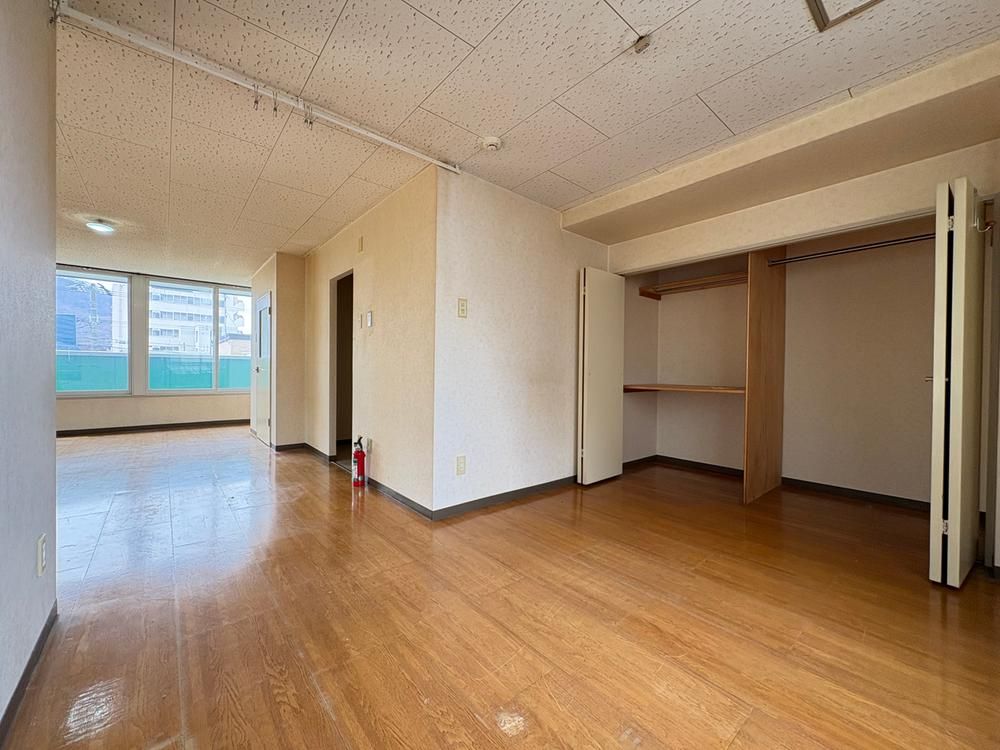 4-Story Mixed-Use Property in Toyohira-ku, Sapporo - 25 Million Yen - Thumbnail 4