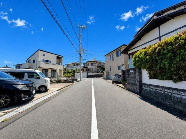 2LDK+S House for Sale in Kanazawa-ku, Yokohama - 88.27 sqm - Thumbnail 3